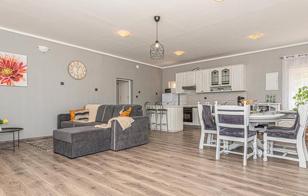 Iris Holiday Home Trbounje ภายนอก รูปภาพ